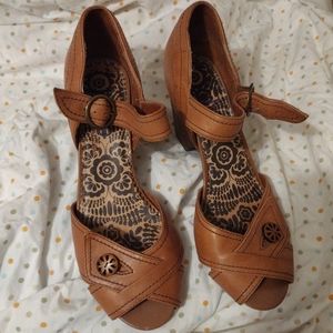 Indigo wedge sandals size 8